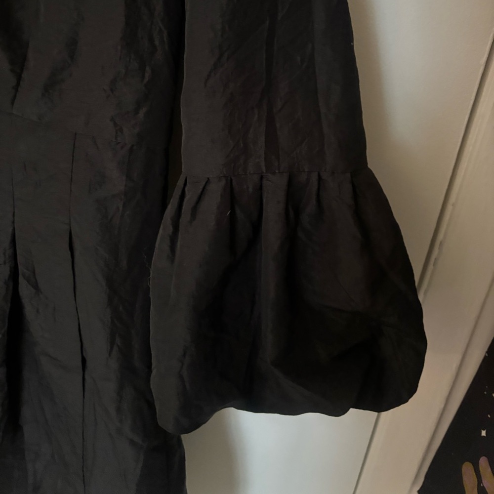 Cartise vintage dress coat large ruffle collar accent buttons and puff sleeves - Picture 4 of 5